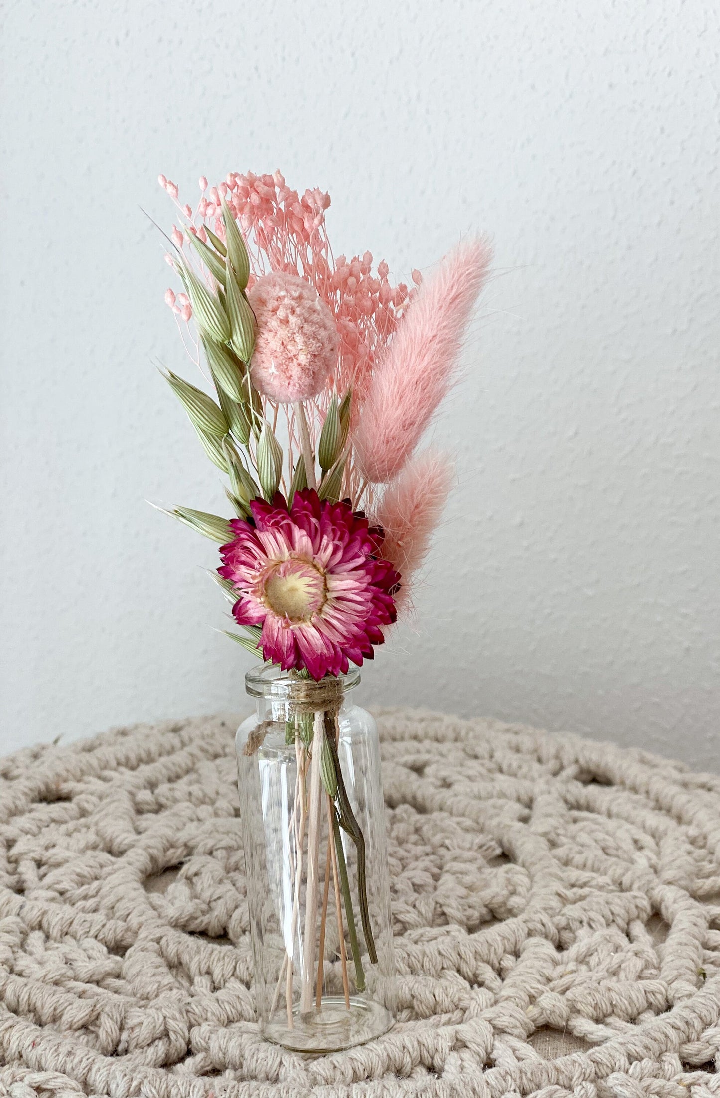 Mini Trockenblumenstrauß mit Vase oder als Torten-Topper, Deko für Geschenke, Tischdeko, Hochzeit, mit Nigella, Lagurus, Pampasgras