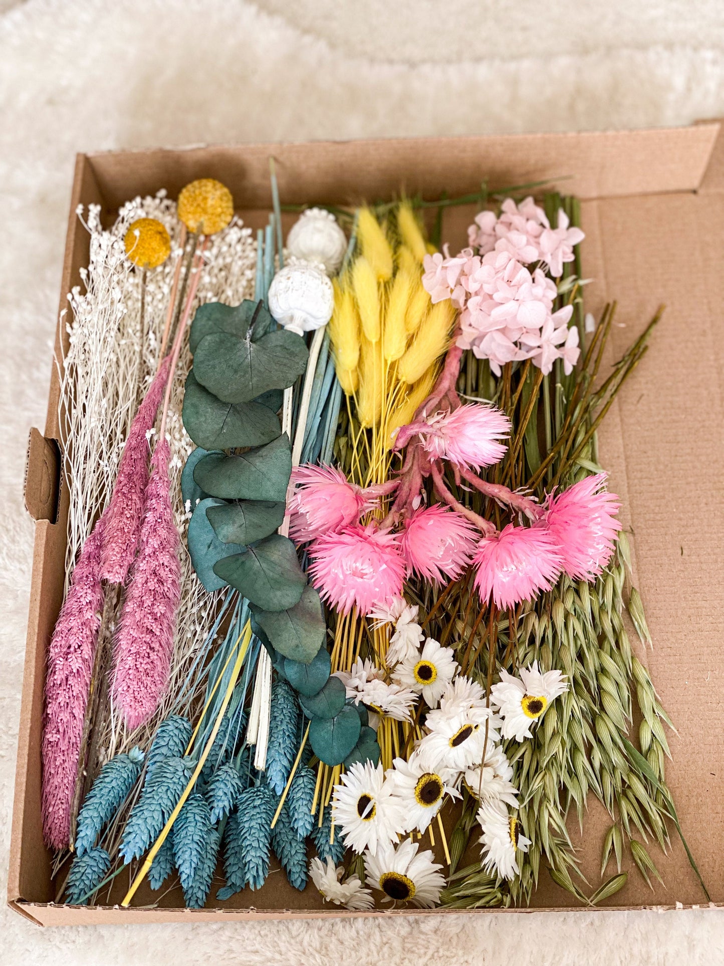 DIY Trockenblumen DIY-Set „Spring“, DIY-Trockenblumenstrauß, Trockenblumenkranz in Rosa, Weiß, Gelb, Grün