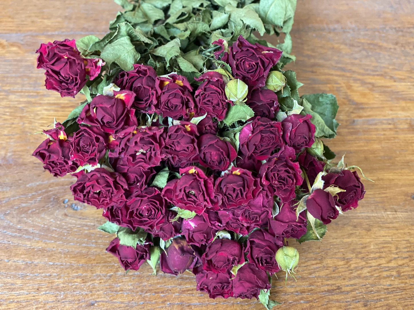 Rose Trockenblumen in Rot oder Rosa großer Bund und kleiner Bund