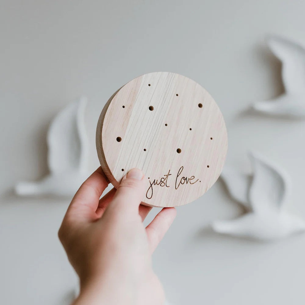 Flowerboard „just love“ Holzbrett mit Trockenblumen