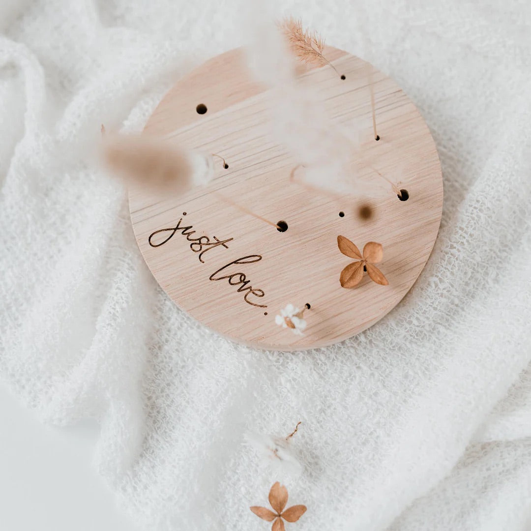 Flowerboard „just love“ Holzbrett mit Trockenblumen