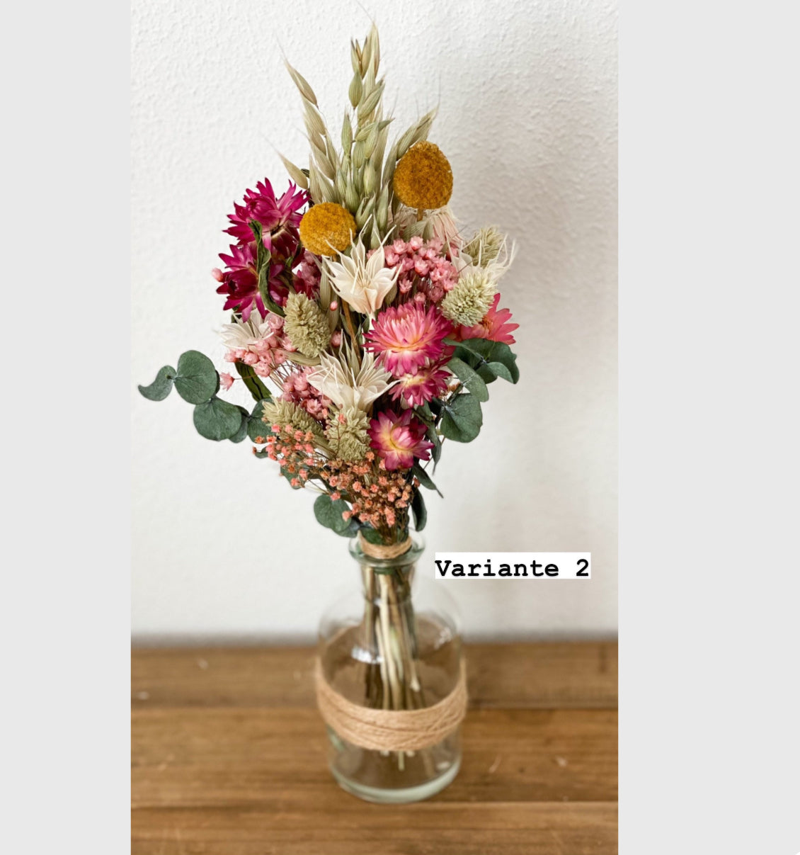 Trockenblumenstrauß "bunte Sommerwiese"  in bunten Farben mit Pampasgras, Craspedia, Hafer, Lavendel, Craspedia, Phalaris, Strohblumen