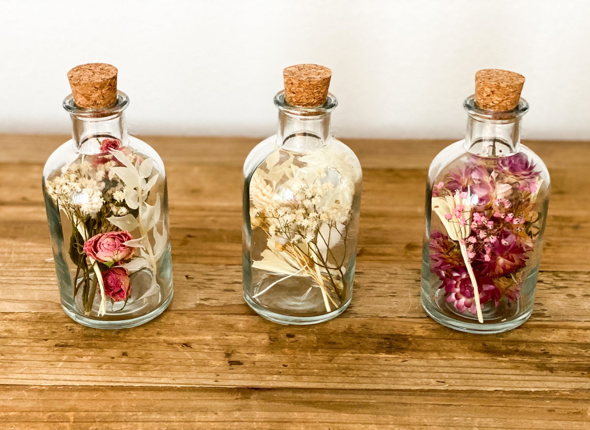 Trockenblumen im Glas groß Trockenblumenstrauß im Glas, auch als Kerzenständer, Blumenglas