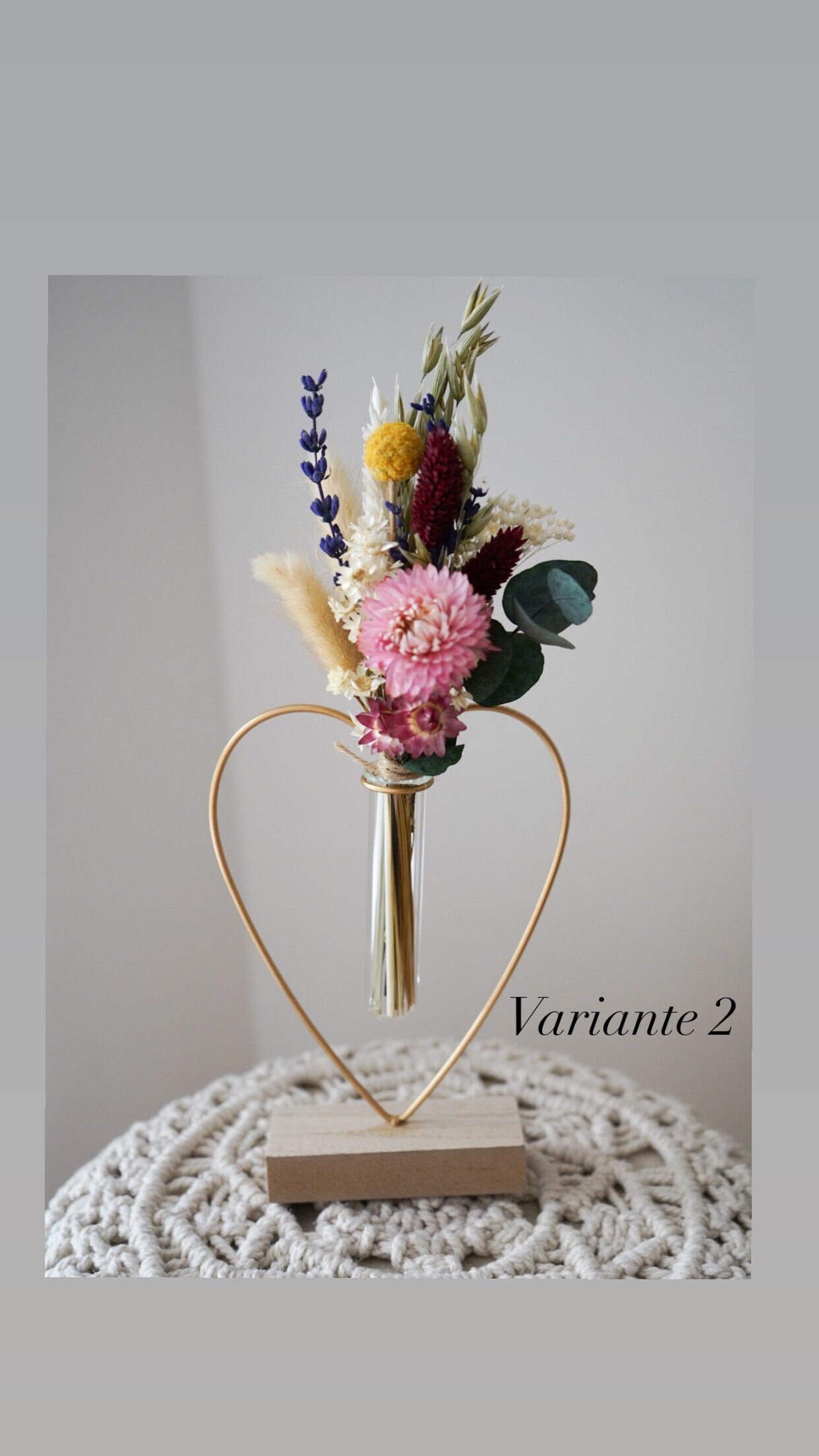 Trockenblumenstrauß mit Holz-Vase in verschiedenen Farben mit Hafer, Craspedia, Lagurus, Glixia, Phalaris