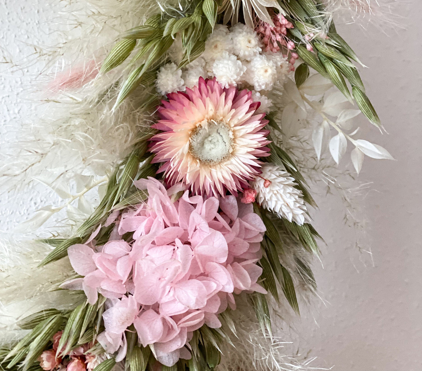 DIY Trockenblumen DIY-Set „rosa Blumenwiese“, DIY-Trockenblumenstrauß, Trockenblumenkranz in Rosa, Weiß, Grün