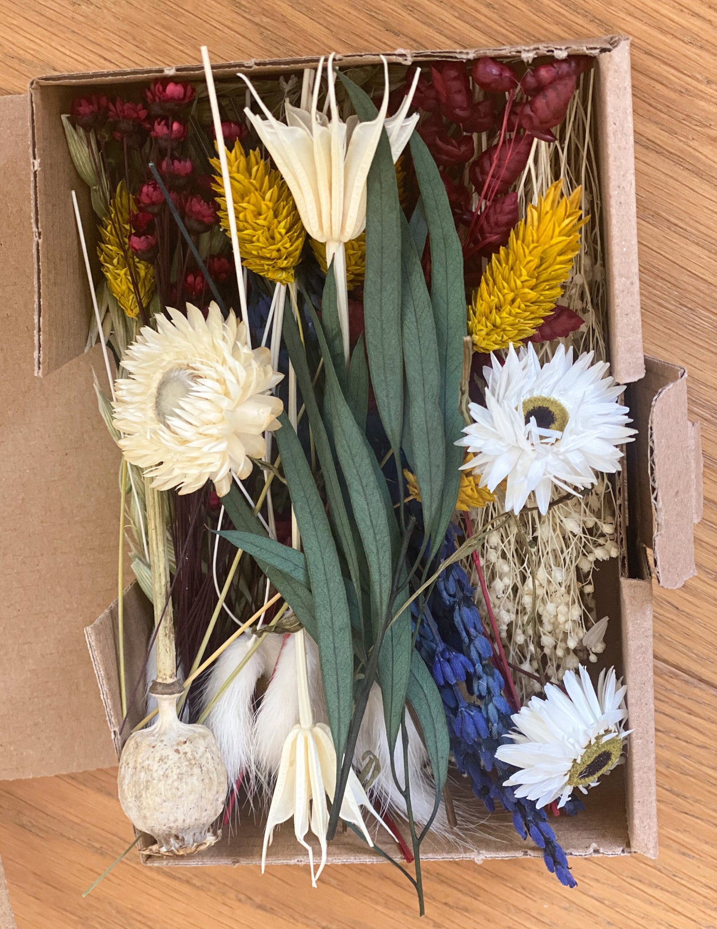 DIY Trockenblumen DIY-Set „Stilecht“, DIY-Trockenblumenstrauß, Trockenblumenkranz mit Broom Bloom, Lagurus , Strohblumen, Phalaris