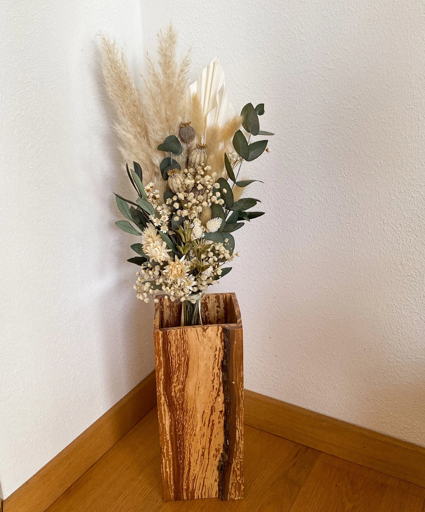 XXL-Trockenblumenstrauß in Naturfarben mit Eukalyptus, Olivenzweigen, Mohn, Lagurus, Pampasgras, großer Trockenblumen-Strauß