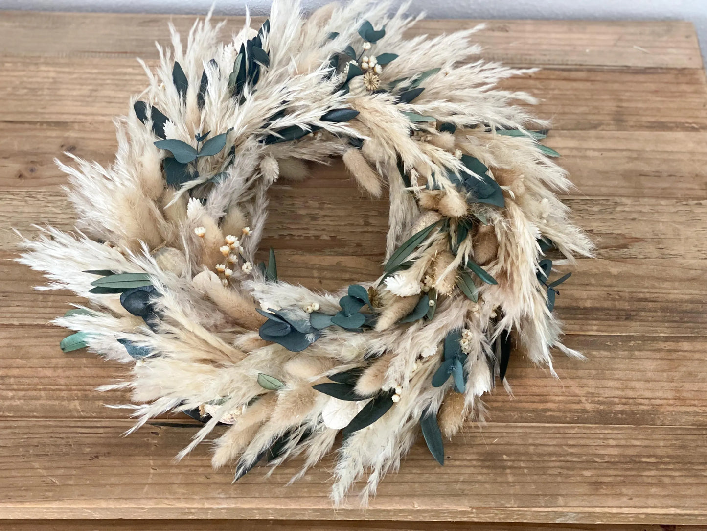 Adventskranz, Tischkranz mit Trockenblumen, Trockenblumenkranz, Kranz mit Olivenzweigen,Eukalyptus, Türkranz mit Pampasgras